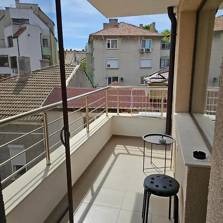 Amora Apartment *